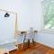 Ultimo Escape - Walk to City - Unique 2 Bedroom Apt - Sleeps 8