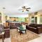 Spacious and Relaxing Home with South Facing Pool home - Davenport