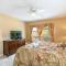 Spacious and Relaxing Home with South Facing Pool home - Davenport