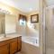 Spacious and Relaxing Home with South Facing Pool home - Davenport