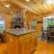 Best Views in Ellijay - Waffle Bar-King Bed-HotTub