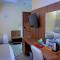 Jees Hotel
