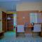 Jees Hotel