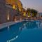 Royal Marmin Bay Boutique & Art Hotel