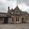 Crown Hotel & Bar