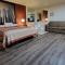 Super 8 by Wyndham Canton/Livonia Area