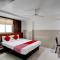 Super OYO Flagship Hotel Everest Lodging Vashi - 孟买