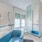 Luxury apt w shared pool 3 balconies and terrace