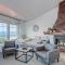 Luxury apt w shared pool 3 balconies and terrace