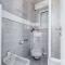 Luxury apt w shared pool 3 balconies and terrace