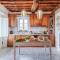 Villa Aperitivo, Romantic and Panoramic Stone Farm