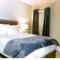 Liberty Towne - Fast WiFi, Self Check-in - Perfect for short-term or long-term stays