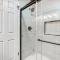Bend Home with Hot Tub about 2 Mi to Old Mill District! - بيند