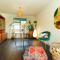 Cheerful Family Friendly Cottage Patio with BBQ