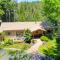Lux, designer 8-acre retreat with private creek - نيفادا سيتي