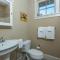Hatton House - 3 Bedroom, 2.5 Bathroom