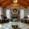 Viewmont Deck, Fire Pit & Breathtaking Mountain Views!