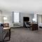 Hampton Inn & Suites Fort Wayne Downtown