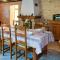 Cozy Home In Montignac With Kitchenette