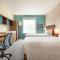 Home2 Suites by Hilton New Brunswick, NJ