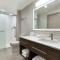 Home2 Suites by Hilton New Brunswick, NJ