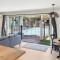 High Street Pool House - Masterton