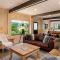 Raglan Country Lodge