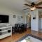 327 Breakers 1 BR Oceanview Forest Beach - 希尔顿黑德岛