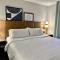 Staybridge Suites Milwaukee West-Oconomowoc by IHG - Oconomowoc