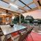 Macquarie Manor - Experience Grand Country Living