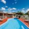 Macquarie Manor - Experience Grand Country Living