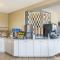 Super 8 by Wyndham Windsor NS