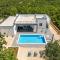 Villa Tempest with Private Pool and Jacuzzi