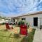 Charmante maison 3 chambres près des plages avec jardin, terrasse, jeux, garage et tout compris - FR-1-306-1221