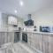Modern Two Bedroom Apartment With Pool