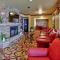 MCM Elegante Suites