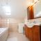 Rodon Apartment with Great View, Sauna and Jacuzzi