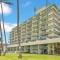 Beautiful Beachfront Condo - Laie