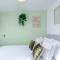 Large 7 bedroom town house in Chester City Centre