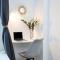 Home2Book Stylish & Luminous Apt Santa Cruz Center