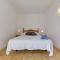 Apartment Platja de Roses-8 by Interhome