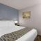 Microtel Inn and Suites - Zephyrhills - Zephyrhills