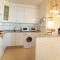 Apartment Oceanic-2 by Interhome