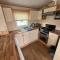 Bittern 8, Scratby - California Cliffs, Parkdean, sleeps 8, free Wi-Fi, bed linen and towels included, pet friendly - 2 minutes from the beach! - Scratby
