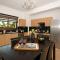 Villa Lara - 3bed Bangalow with Large Pool