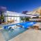 Oceanside 4 Bedroom Luxury Villa with Private Pool, 500ft from Long Bay Beach -V10