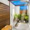 Oceanside 4 Bedroom Luxury Villa with Private Pool, 500ft from Long Bay Beach -V10