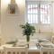 Charming 2 Bedroom Apartment at Plaza el Salvador by OCityzen