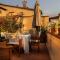 Casa Luca, THE 1500S PALACE TERRACE APARTMENT IN LUCCA, Air Conditioning Wifi Views