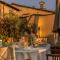 Casa Luca, THE 1500S PALACE TERRACE APARTMENT IN LUCCA, Air Conditioning Wifi Views
